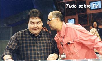 Pipoca e Fausto Silva no intervalo do programa Domingão do Faustão